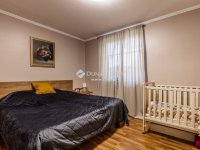Eladó családi ház, Budaörsön 490 M Ft, 6 szobás