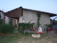 Eladó családi ház, Mendén 40 M Ft, 2 szobás