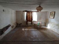 Eladó telek, Pécsett 11 M Ft / költözzbe.hu