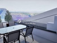 Eladó családi ház, Pécelen 210 M Ft, 4 szobás