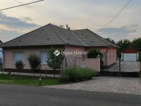 Eladó családi ház, Orosházán 55 M Ft, 5 szobás