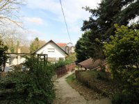 Eladó családi ház, Pécelen 98 M Ft, 8 szobás