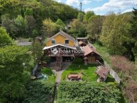 Eladó családi ház, Esztergomban 270 M Ft, 8 szobás