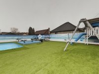 Eladó családi ház, Szigethalmon 259.9 M Ft, 7 szobás