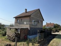 Eladó családi ház, Pécsett 49 M Ft, 2 szobás
