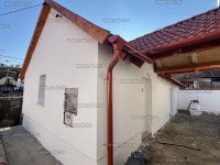 Eladó családi ház, Budakalászon 56.9 M Ft, 2 szobás