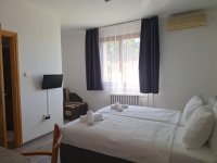 Eladó hotel, Szegeden 295 M Ft, 10 szobás / költözzbe.hu