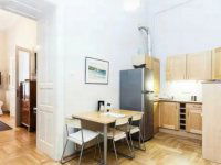 Kiadó téglalakás, albérlet, VI. kerületben, Andrássy úton