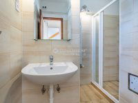 Eladó családi ház, Székesfehérvárott 149.9 M Ft, 6 szobás