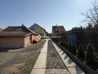 Eladó családi ház, Felsőpakonyban 78.8 M Ft, 4 szobás