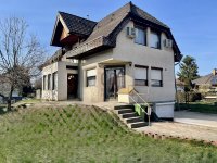 Eladó családi ház, Százhalombattán 94.9 M Ft, 4 szobás