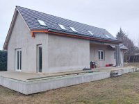 Eladó családi ház, Százhalombattán 88 M Ft, 2+2 szobás