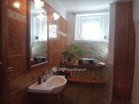 Eladó családi ház, Sásdon 27 M Ft, 2 szobás