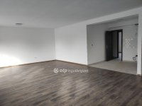 Eladó téglalakás, Szegeden 112 M Ft, 3 szobás