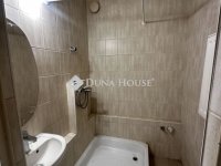 Eladó panellakás, Pécsett 41.5 M Ft, 2 szobás