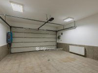 Eladó családi ház, Telkin 399.9 M Ft, 6 szobás