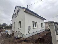 Eladó családi ház