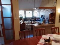 Eladó családi ház, Szentendrén 339 M Ft, 10 szobás