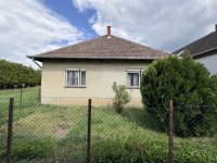 Eladó családi ház, Balatonbogláron, Szabadság utcában 27.3 M Ft