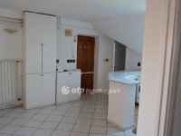 Eladó téglalakás, Gyöngyösön 47.5 M Ft, 3 szobás