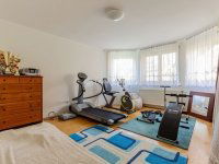 Eladó családi ház, II. kerületben 531.6 M Ft, 8 szobás