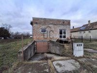 Eladó családi ház, Cegléden 29.9 M Ft, 1 szobás