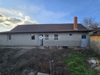 Eladó családi ház, Szegeden 53 M Ft, 4 szobás