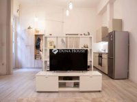 Eladó téglalakás, Budapesten, VI. kerületben 99.5 M Ft, 2 szobás