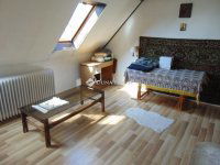 Eladó családi ház, Pécsett 84.9 M Ft, 4 szobás