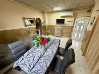 Eladó családi ház, Vácon 84.1 M Ft, 7 szobás