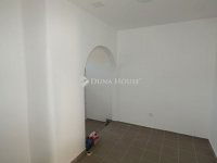 Eladó üzlethelyiség, Zalaszentivánon 130 M Ft, 2 szobás