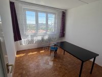 Kiadó panellakás, albérlet, III. kerületben, Solymár utcában