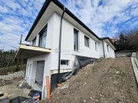 Eladó családi ház, Szentendrén 215 M Ft, 5 szobás