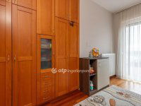 Eladó nyaraló, III. kerületben 209 M Ft, 3 szobás