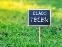 Eladó telek