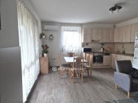 Eladó téglalakás, Győrújbaráton 84.9 M Ft, 1+3 szobás