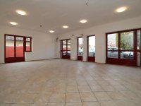 Kiadó üzlethelyiség