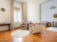 Eladó téglalakás, V. kerületben 149 M Ft, 2 szobás