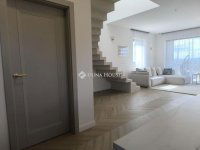 Eladó családi ház, Vácon 159.9 M Ft, 5 szobás