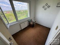 Eladó téglalakás, Szegeden 33.5 M Ft, 1+1 szobás