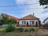 Eladó családi ház, Tóalmáson 49.99 M Ft, 3 szobás