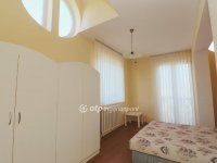 Eladó családi ház, Siófokon 189 M Ft, 8 szobás