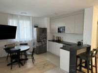 Kiadó téglalakás, albérlet