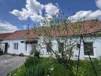 Eladó családi ház, Veszprémben 39.9 M Ft, 2 szobás