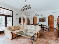 Eladó családi ház, Gödöllőn 330 M Ft, 7 szobás