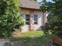 Eladó családi ház, Tatabányán 87 M Ft, 6 szobás
