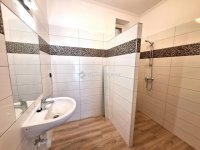 Eladó téglalakás, Kecskeméten 63 M Ft, 4 szobás