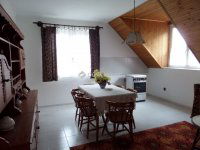 Eladó családi ház, Komlón 80 M Ft, 6 szobás