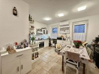 Eladó panellakás, Pécsett 49.9 M Ft, 4 szobás