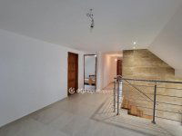 Eladó családi ház, Siófokon 259.9 M Ft, 8+1 szobás